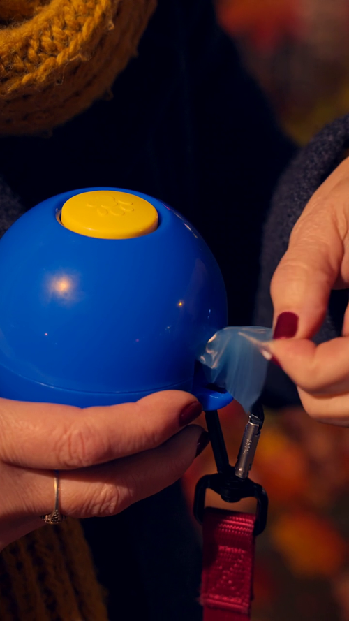 Yippy Light LED leash light and poop bag dispenser